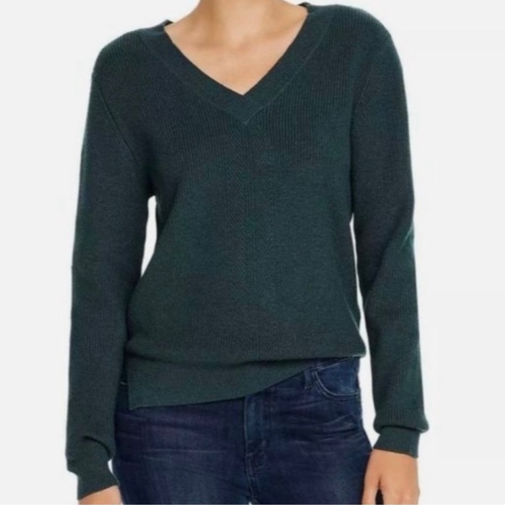 Women’s Forest Green V-Neck Sweater